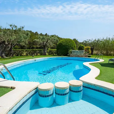 La Fortaleza Вилла Польенса